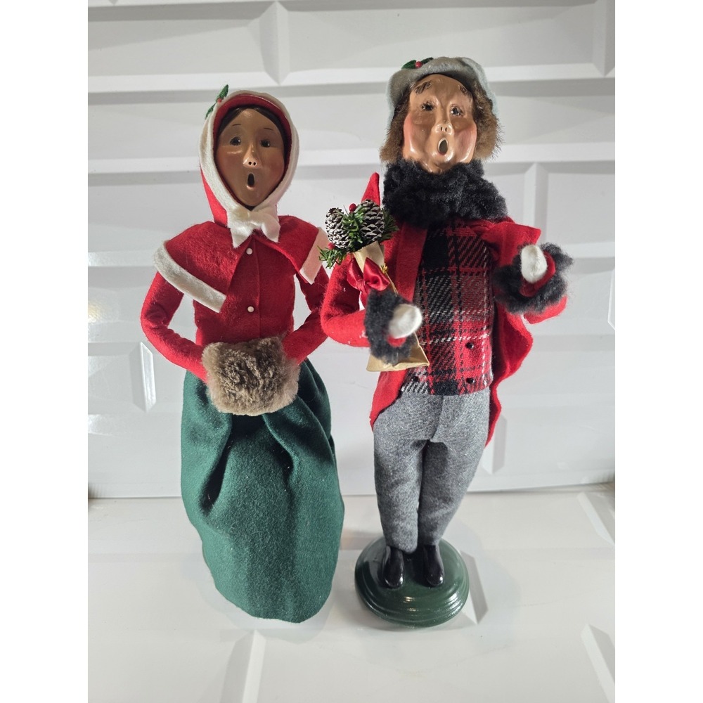 Pair Of Byers Choice Carolers Traditional Adults Figurines Victorian Man & Woman